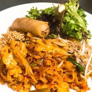 L Pad Thai.